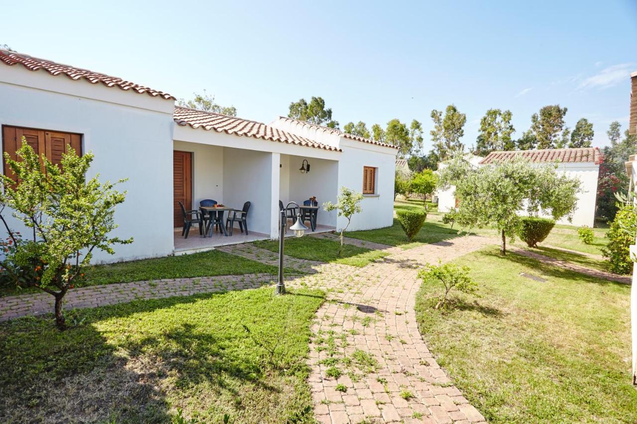 Hotel Cala Mirto Budoni Bagian luar foto