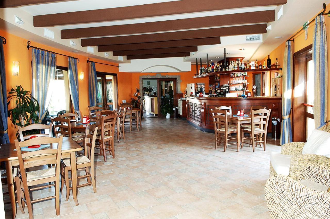 Hotel Cala Mirto Budoni Bagian luar foto
