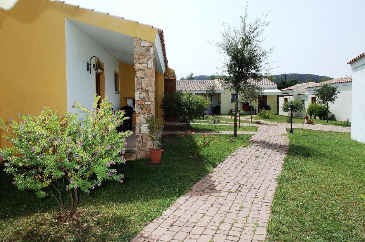 Hotel Cala Mirto Budoni Bagian luar foto