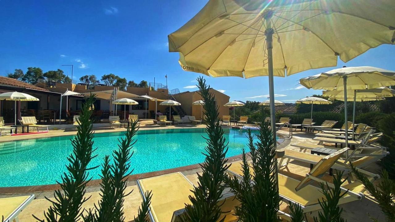 Hotel Cala Mirto Budoni Bagian luar foto