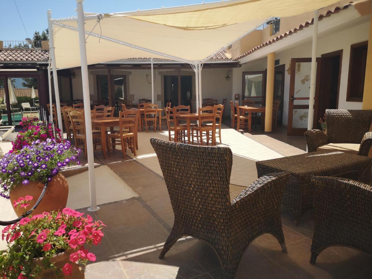 Hotel Cala Mirto Budoni Bagian luar foto