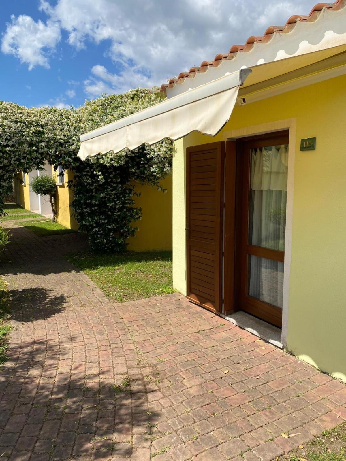 Hotel Cala Mirto Budoni Bagian luar foto