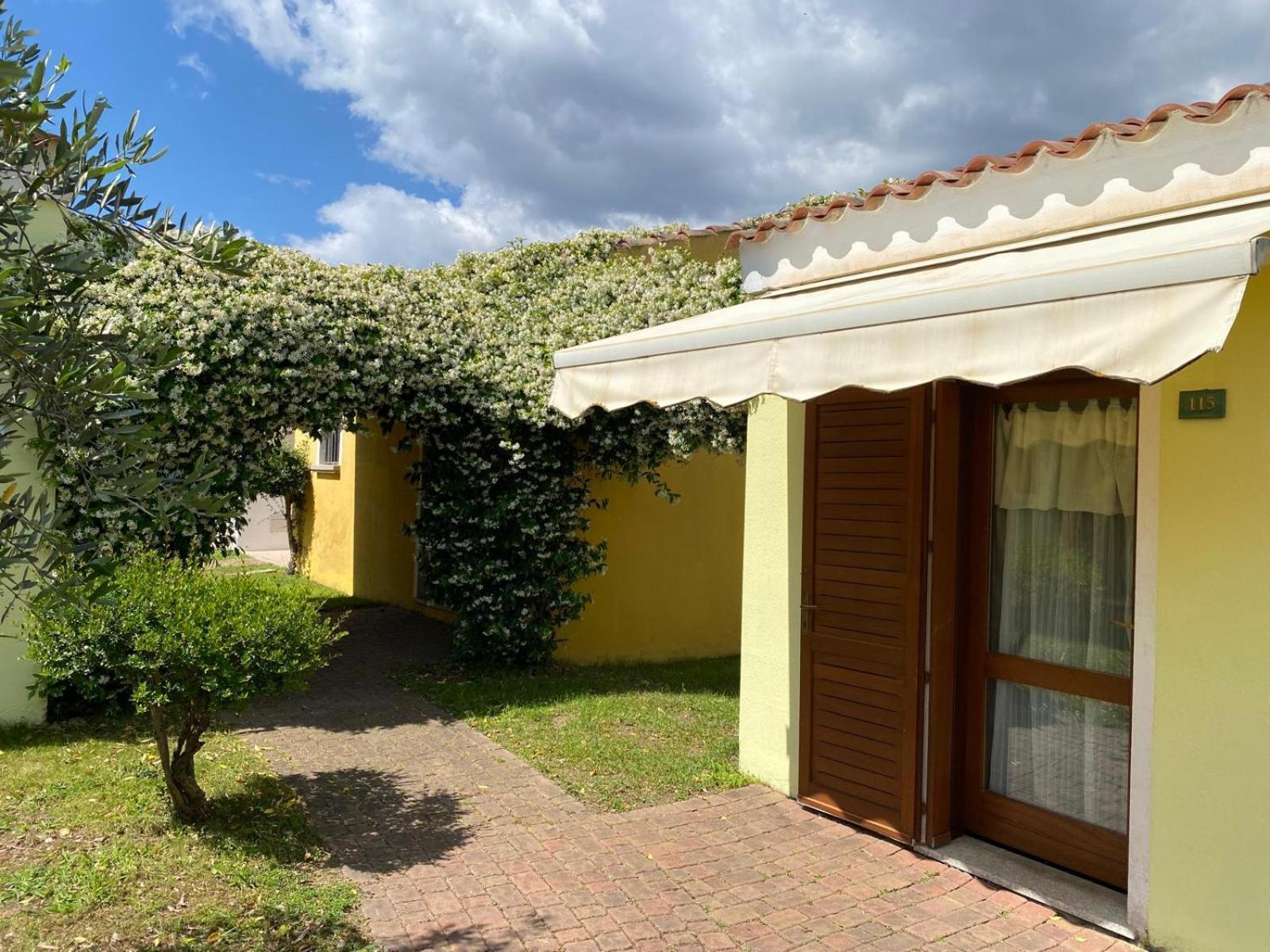 Hotel Cala Mirto Budoni Bagian luar foto