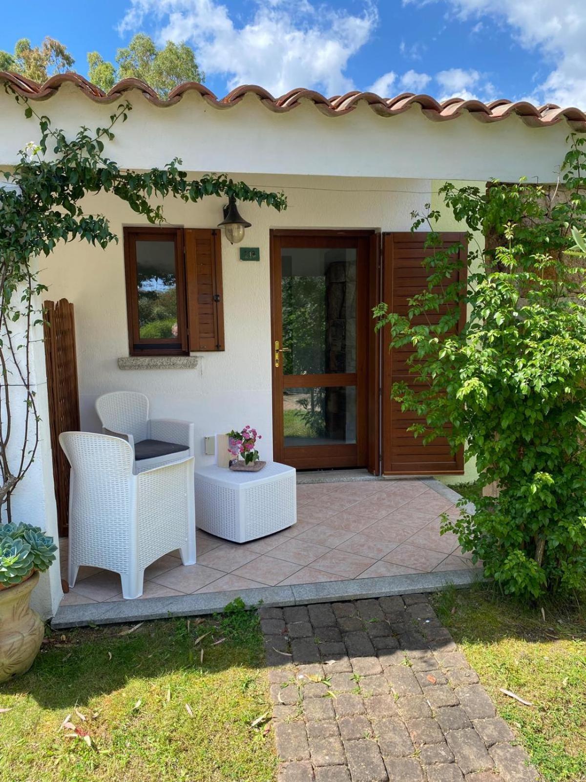 Hotel Cala Mirto Budoni Bagian luar foto